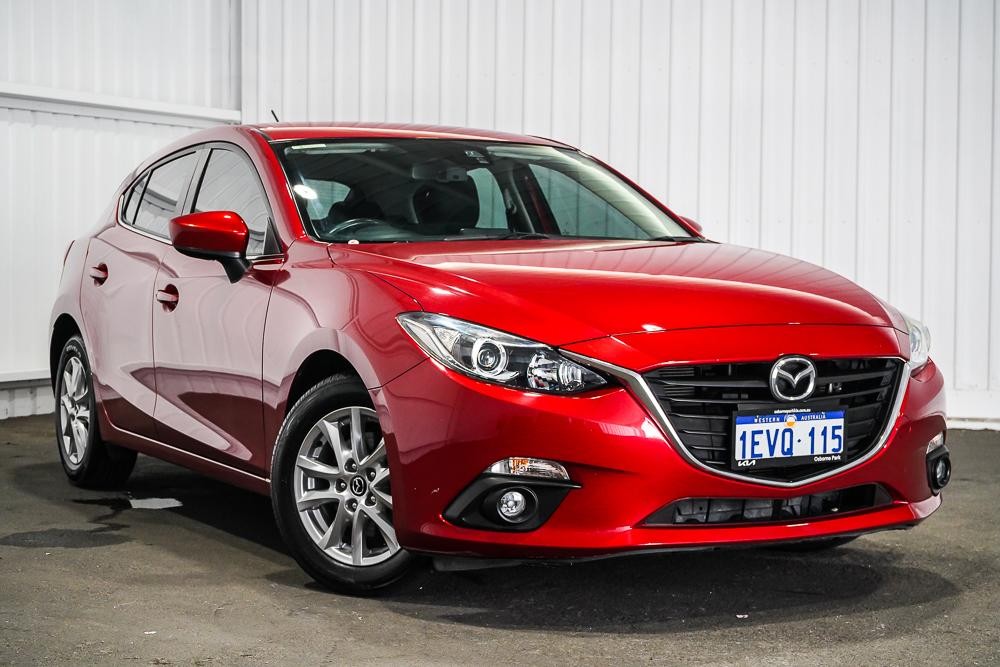 Mazda 3 image 1