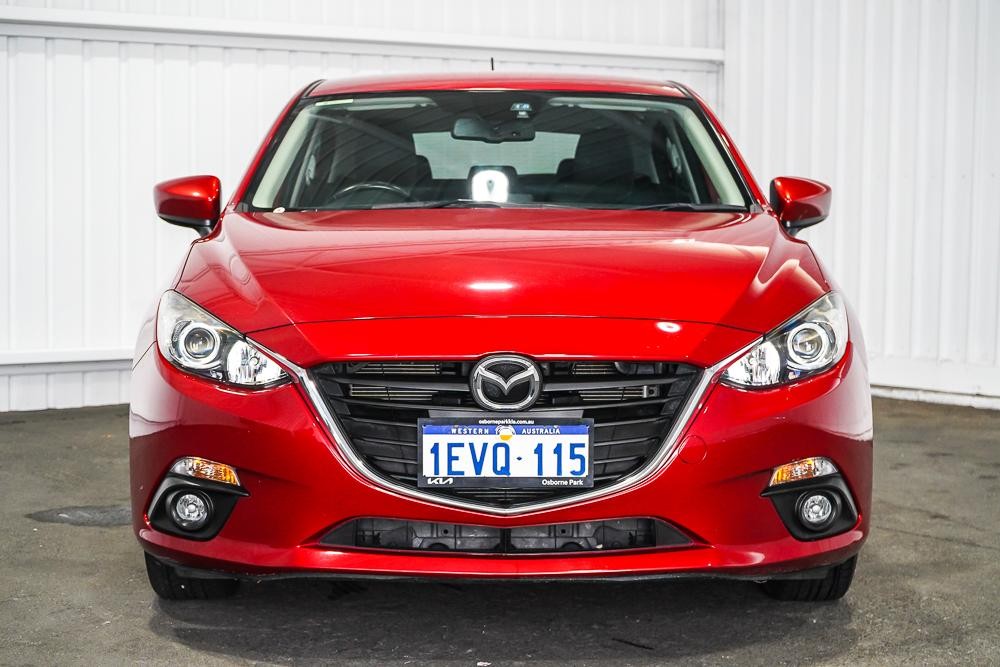 Mazda 3 image 3