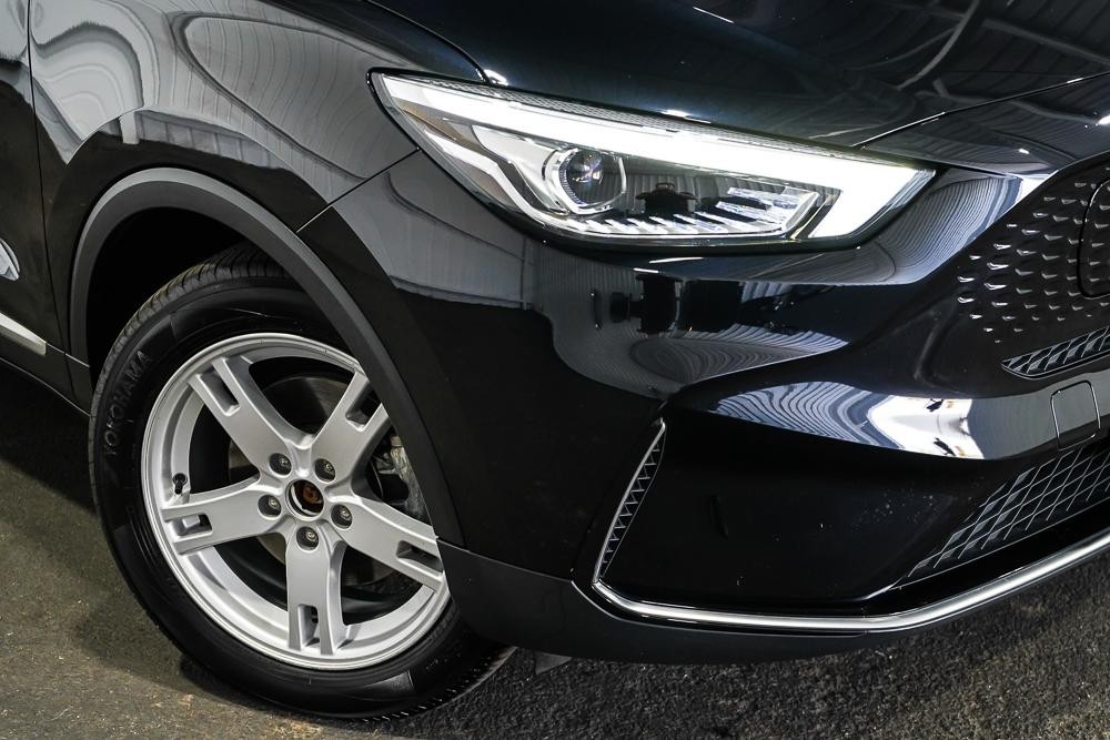 MG Zs Ev image 2