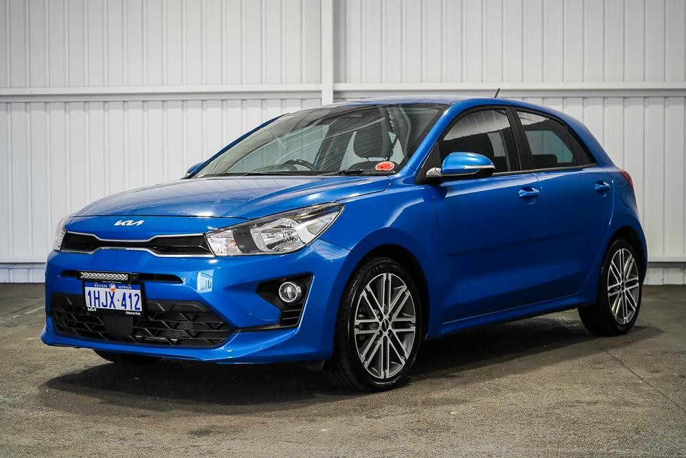 Kia Rio image 4