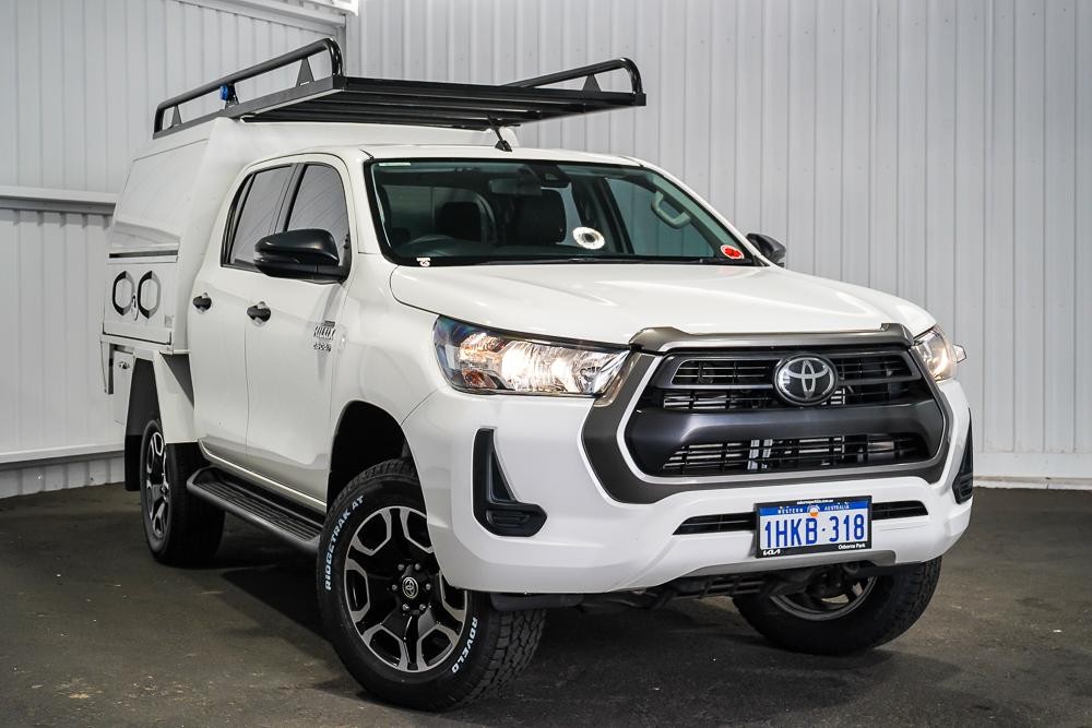 Toyota Hilux image 1