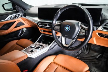 https://dvg-vehicle-assets.s3.amazonaws.com/1204351/701zkuwhl7dg7x3y94uuclnn0.jpg
