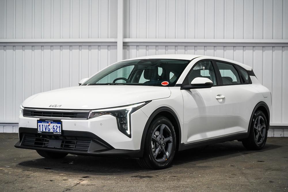 Kia K4 image 4