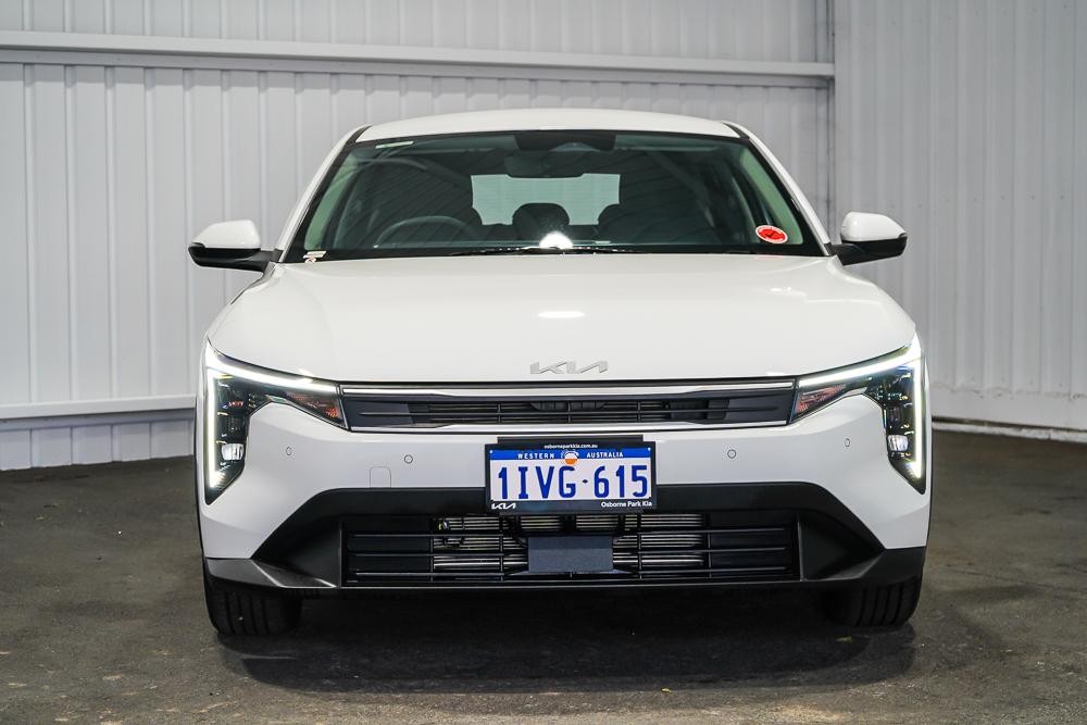 Kia K4 image 3