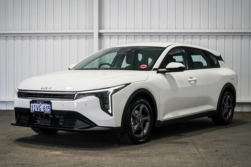 Kia K4 image 4