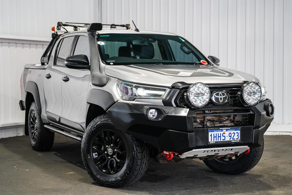 Toyota Hilux image 1