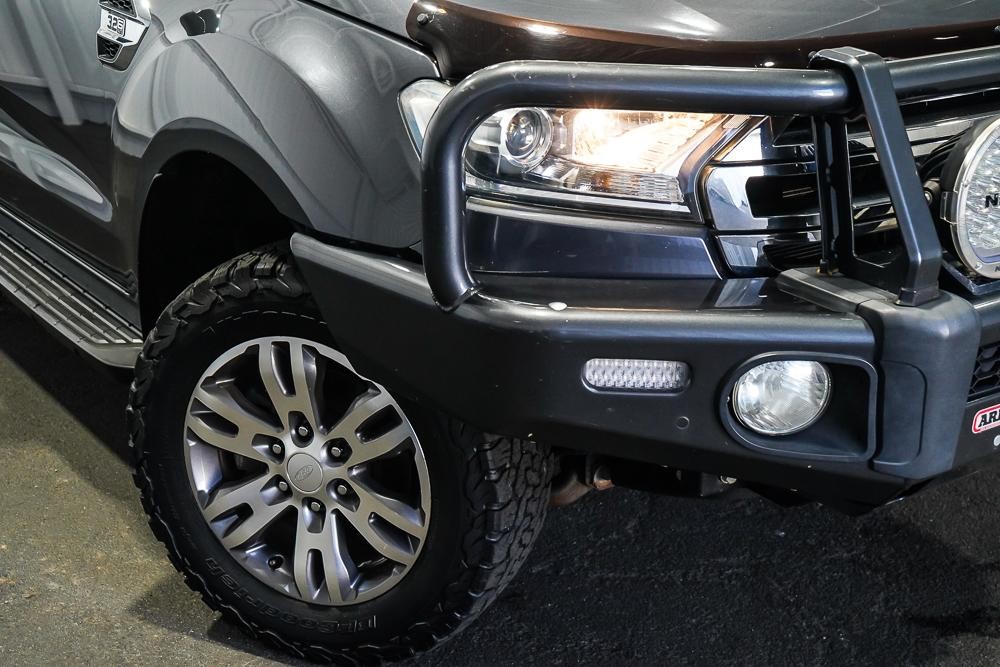 Ford Everest image 2