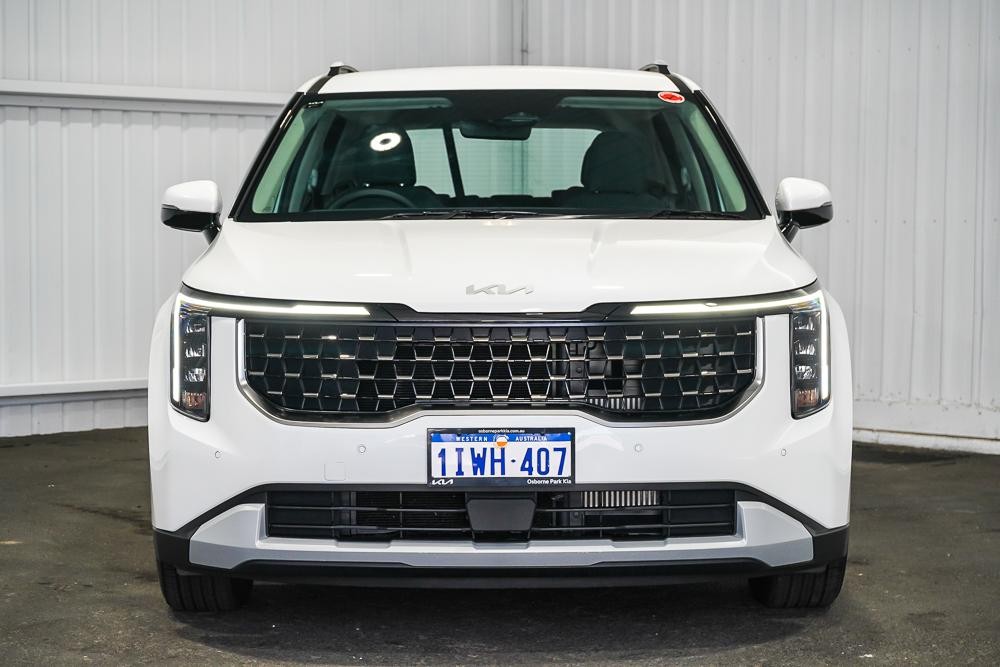 Kia Carnival image 3