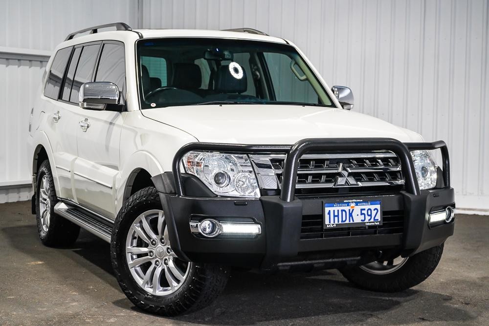Mitsubishi Pajero image 1
