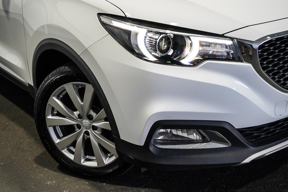 MG Zs image 2