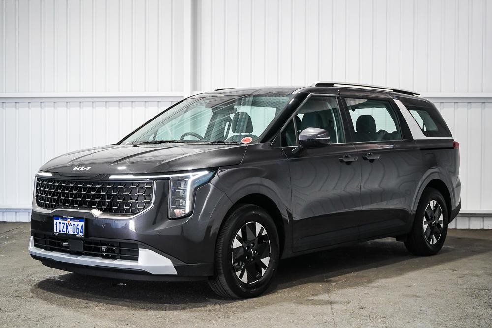 Kia Carnival image 4