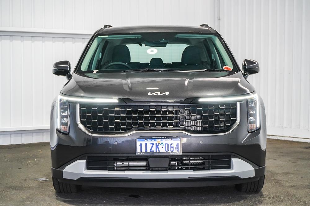 Kia Carnival image 3