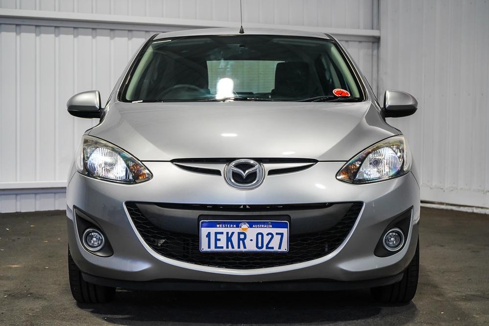 Mazda 2 image 3
