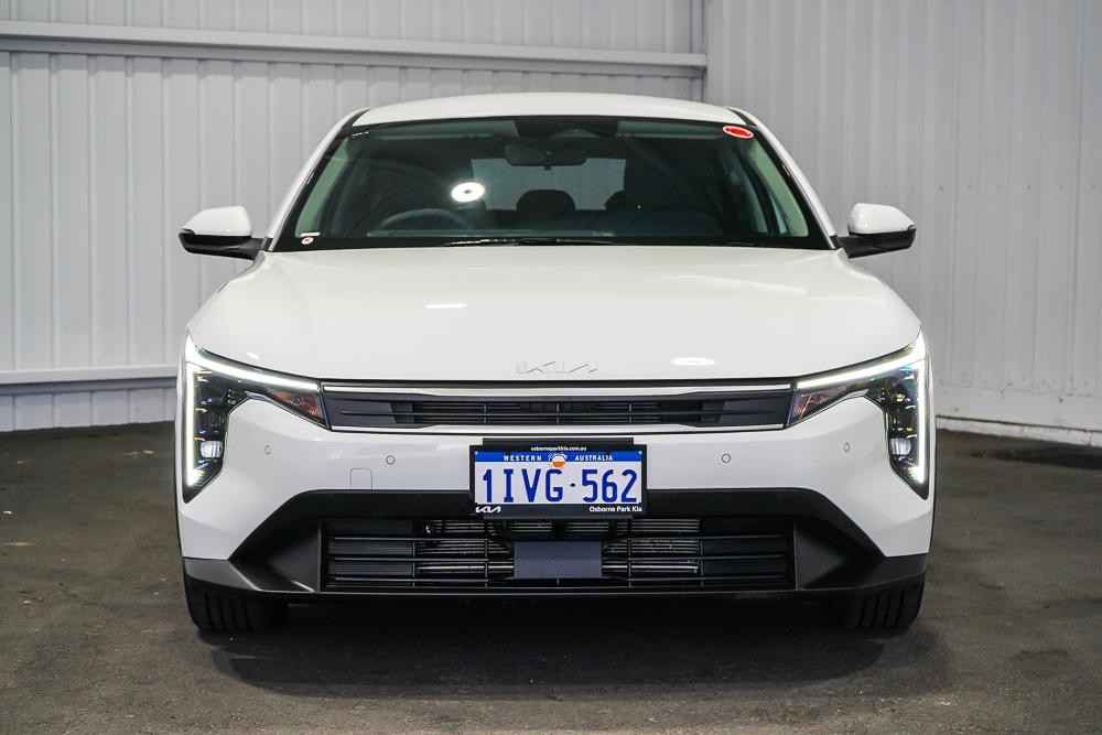 Kia K4 image 3
