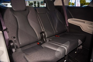https://dvg-vehicle-assets.s3.amazonaws.com/1206126/mjt5tusi213m3pe1kw3pto8z1.jpg