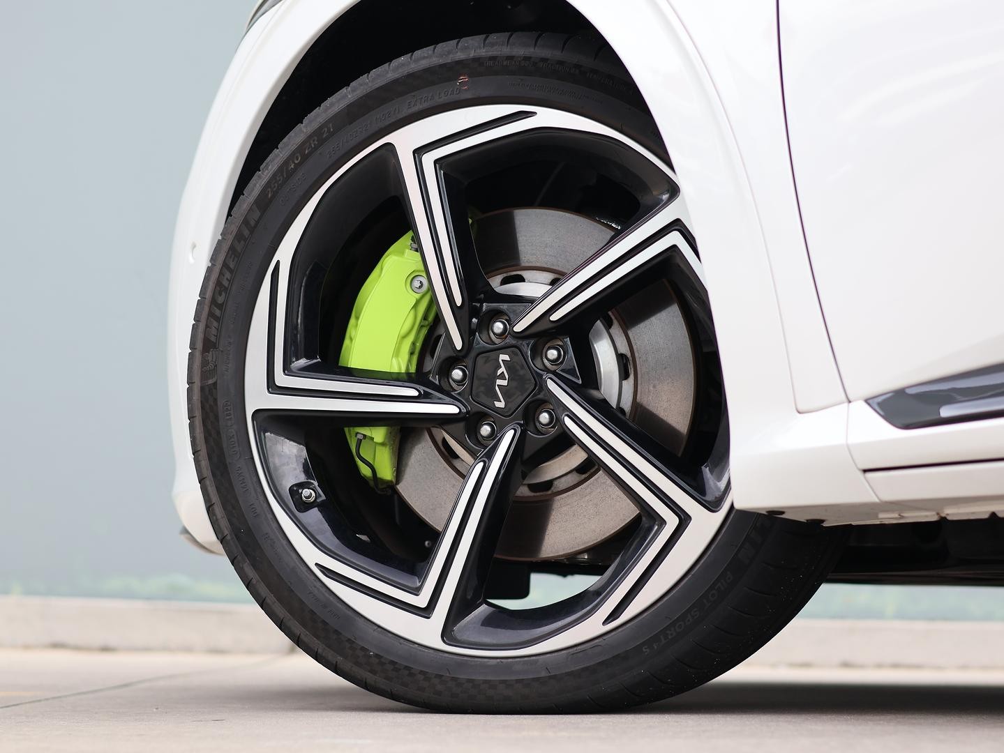 Kia Ev6 image 4