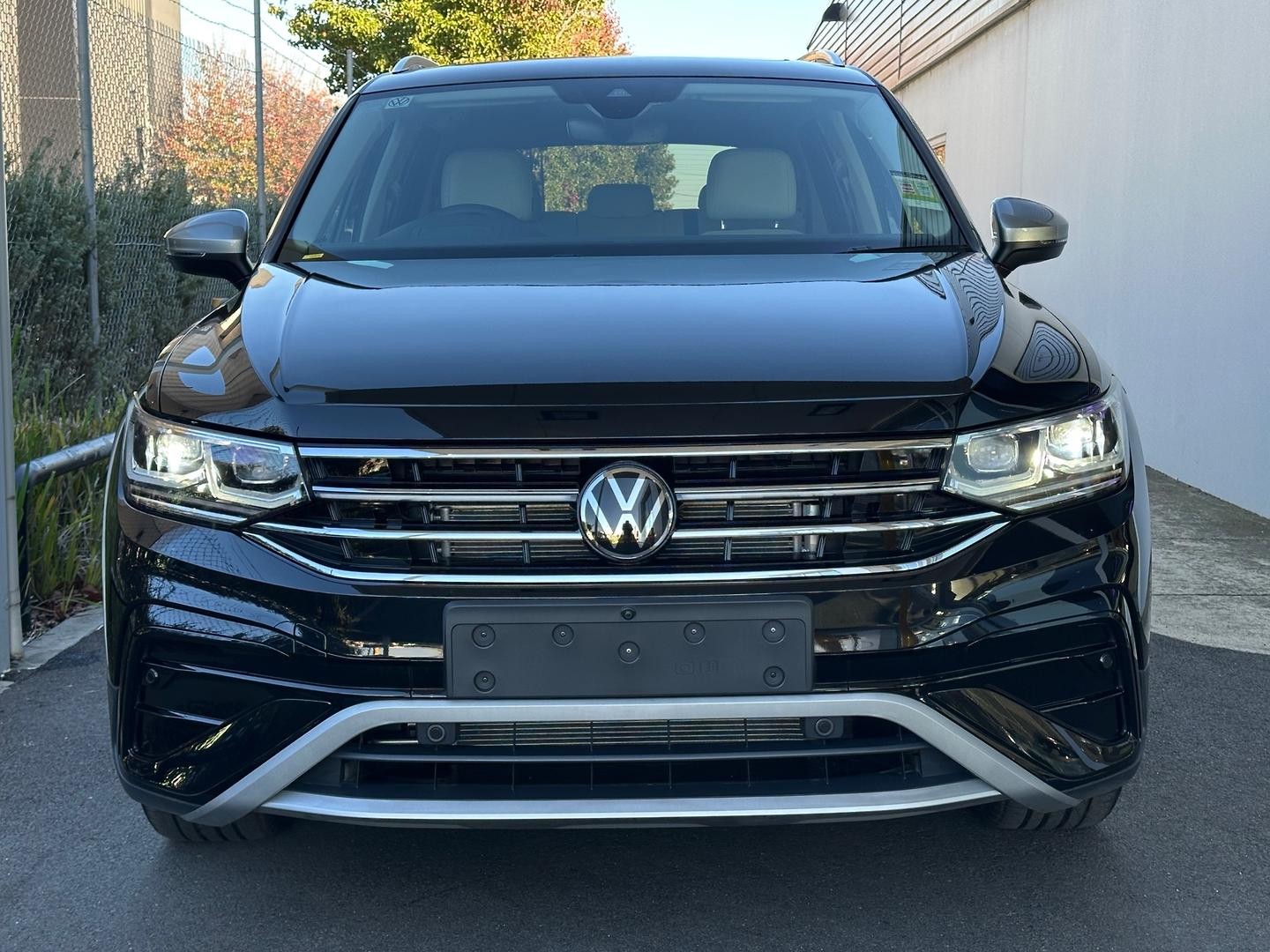 Volkswagen Tiguan image 1