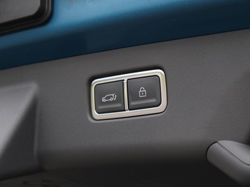 https://dvg-vehicle-assets.s3.amazonaws.com/1206495/4eptuecmi8bd9pnw5fmabjoed.jpg