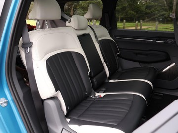 https://dvg-vehicle-assets.s3.amazonaws.com/1206495/8qd7i0lzg7mvd52ggfhlbuf78.jpg