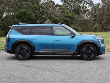 https://dvg-vehicle-assets.s3.amazonaws.com/1206495/a99xr2esulmbh1cewbttr8hzv.jpg