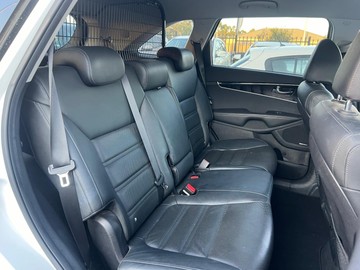 https://dvg-vehicle-assets.s3.amazonaws.com/1206690/41vb03rmvwj71xvbvnad7hol6.jpg