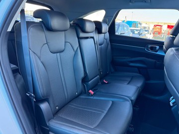 https://dvg-vehicle-assets.s3.amazonaws.com/1206733/1gaoq7ehb0xmkq7j4n9zj0g49.jpg