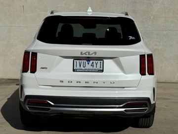 https://dvg-vehicle-assets.s3.amazonaws.com/1206733/3dcvghlcidgvtgj4ss5b4xnal.jpg