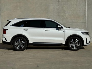 https://dvg-vehicle-assets.s3.amazonaws.com/1206733/epmei2ycajru2rkqracc1rk7u.jpg