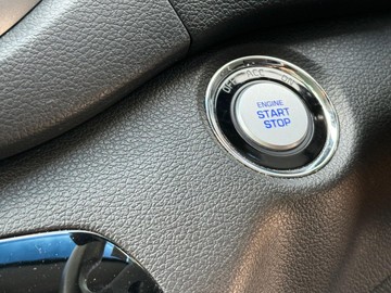 https://dvg-vehicle-assets.s3.amazonaws.com/1206750/95yxmf3n67ztuxzvc1yja1fj5.jpg