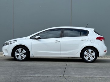 https://dvg-vehicle-assets.s3.amazonaws.com/1206813/eb2q8aqiv9nrm5qe6h3woknbm.jpg
