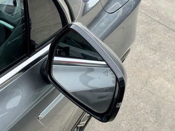 https://dvg-vehicle-assets.s3.amazonaws.com/1206833/5iz7i3yovy0pqtqhgd5wxiwma.jpg