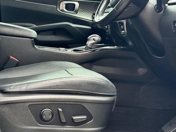 https://dvg-vehicle-assets.s3.amazonaws.com/1206833/8dhvbn6opx43d0f9ig0cugyqh.jpg