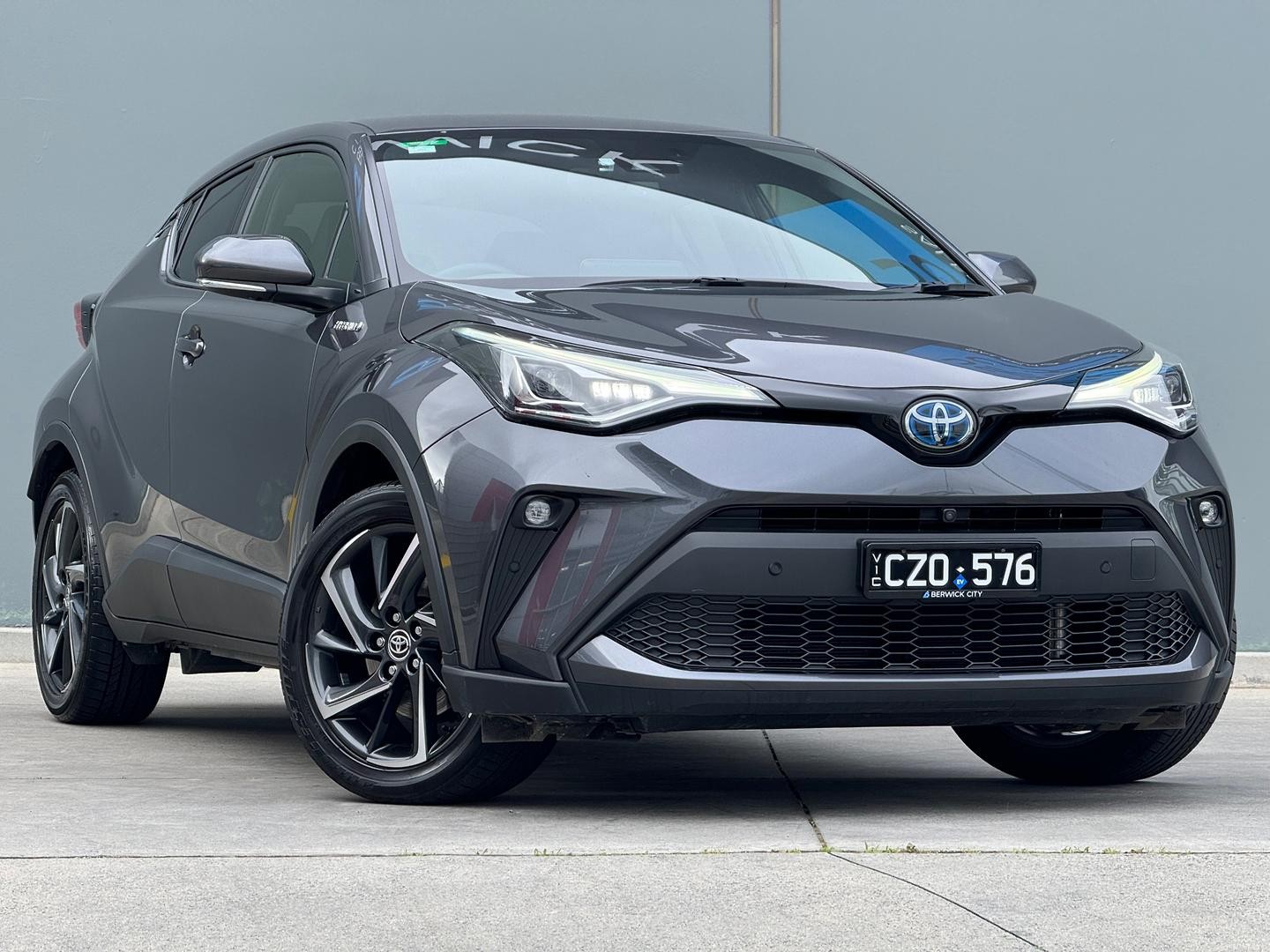 Toyota C-hr image 1