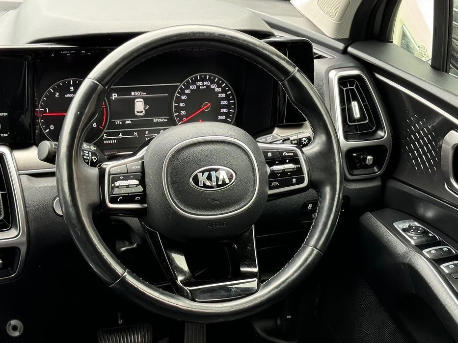 Kia Sorento image 3