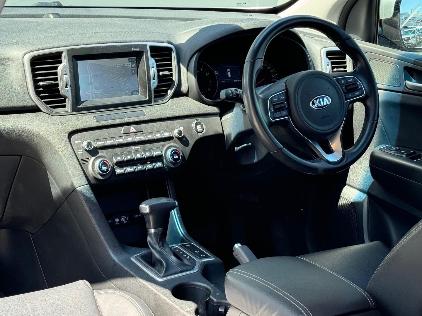 Kia Sportage image 2