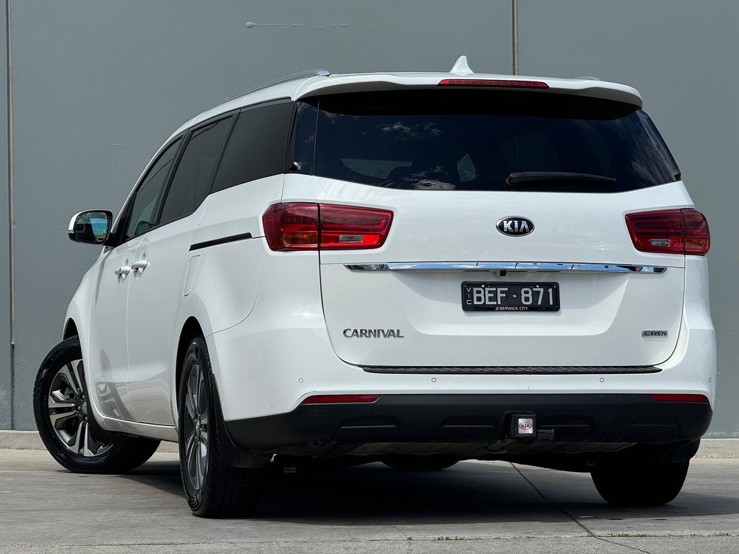 Kia Carnival image 3