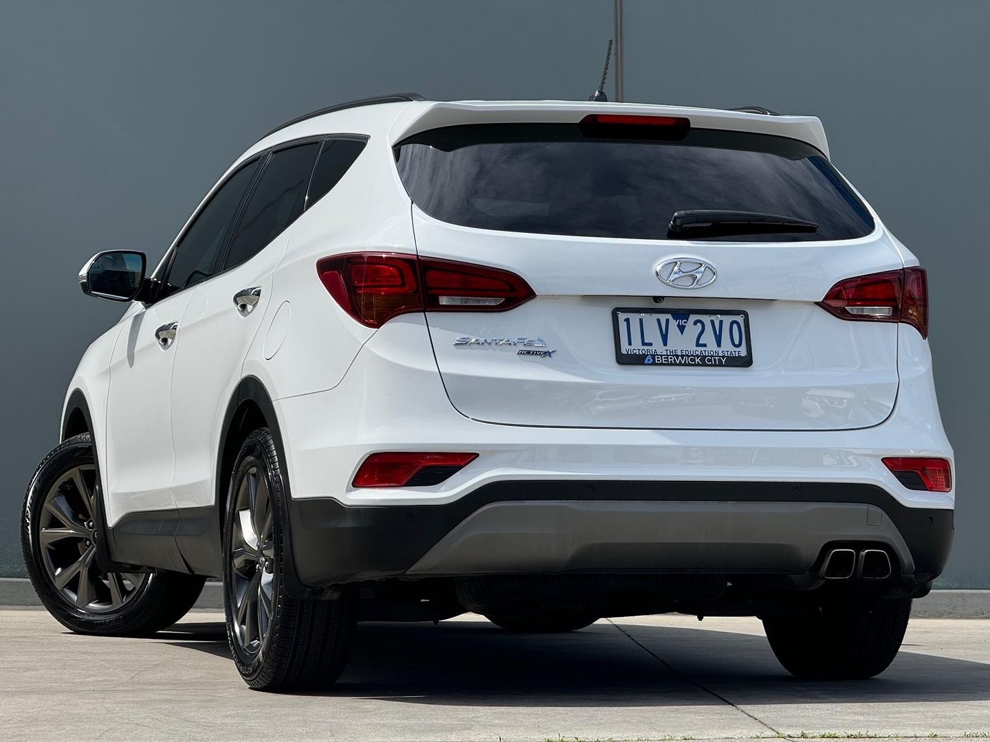 Hyundai Santa Fe image 3