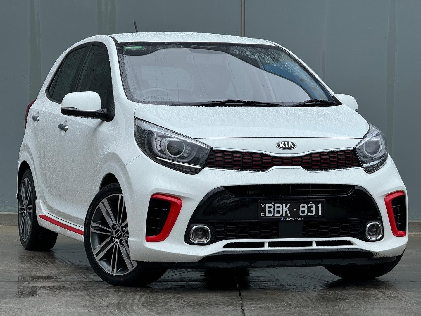 Kia Picanto image 1