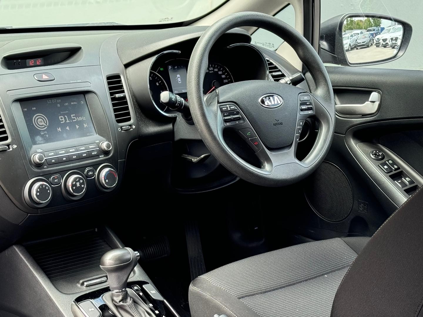 Kia Cerato image 2