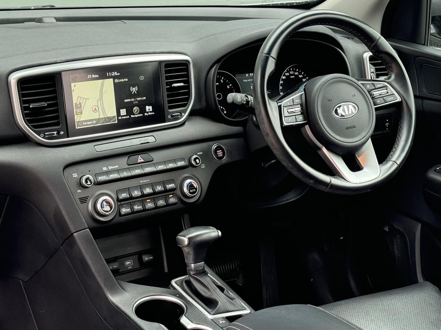 Kia Sportage image 2