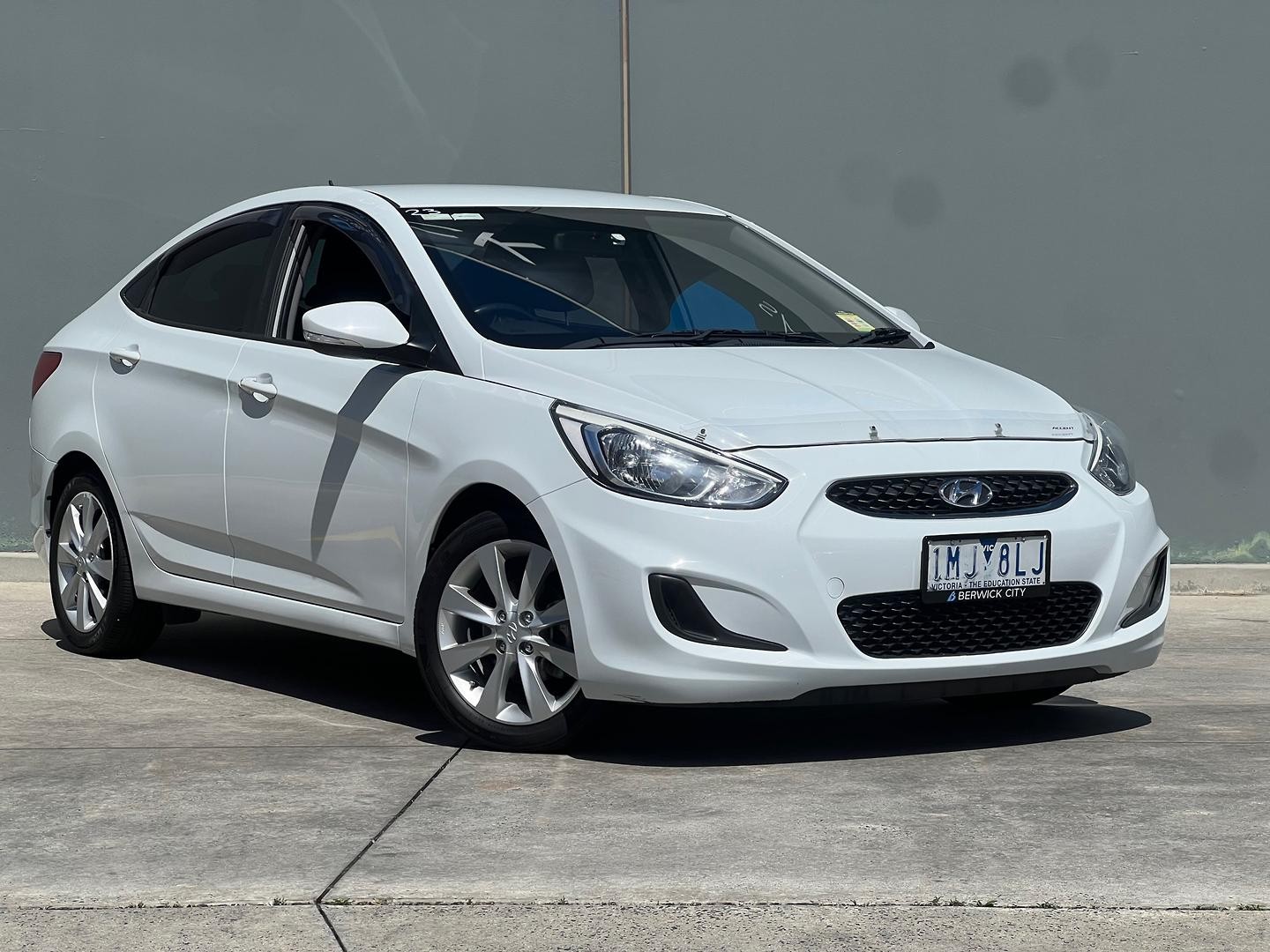 Hyundai Accent image 1