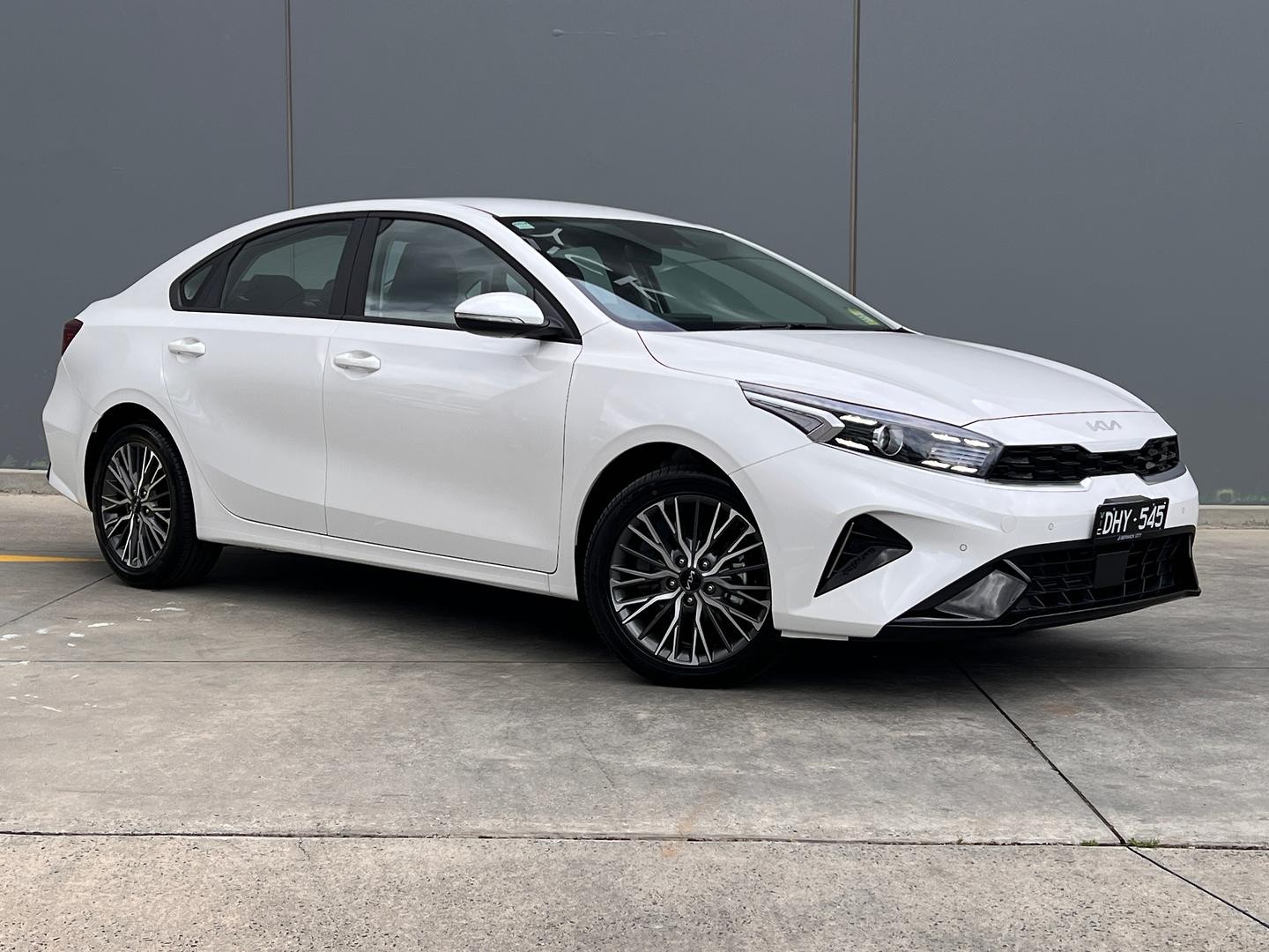 Kia Cerato image 1