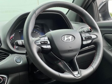 https://dvg-vehicle-assets.s3.amazonaws.com/1207130/2zz0254k77xggrzqegd0ary3l.jpg