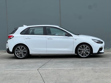 https://dvg-vehicle-assets.s3.amazonaws.com/1207130/69ta79ab4xhdwfu22rozqdqo0.jpg