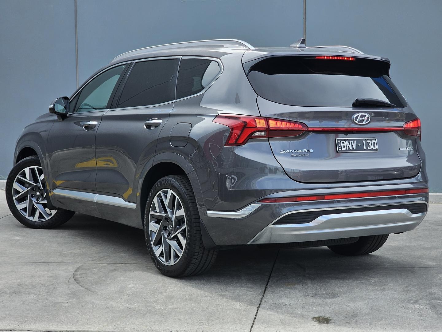 Hyundai Santa Fe image 3