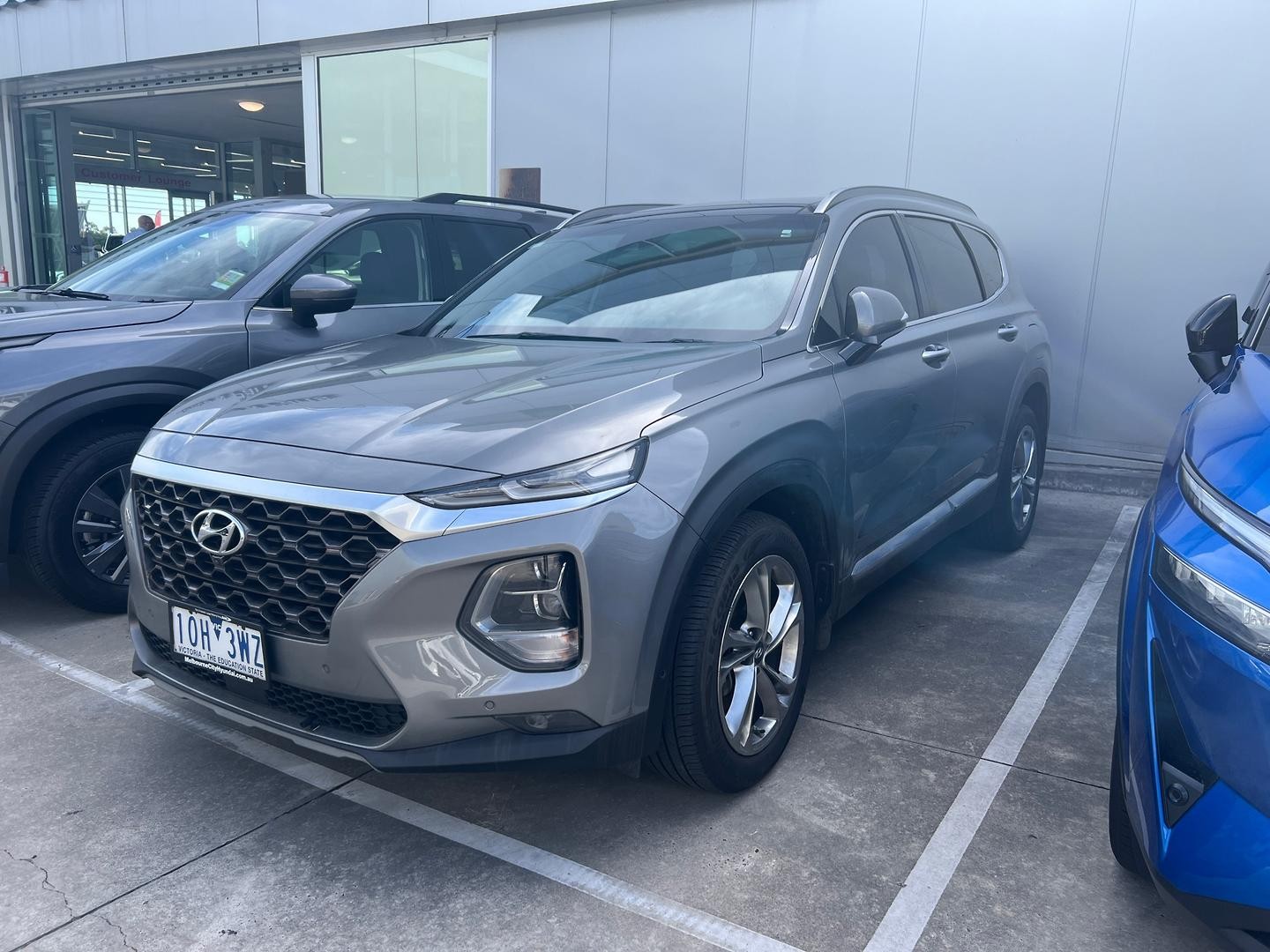 Hyundai Santa Fe image 1