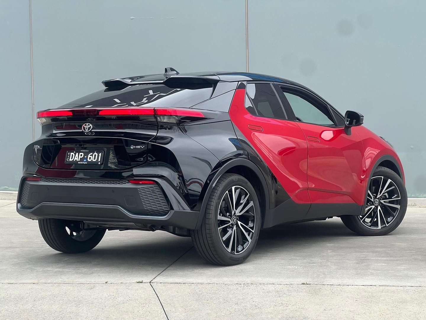 Toyota C-hr image 3