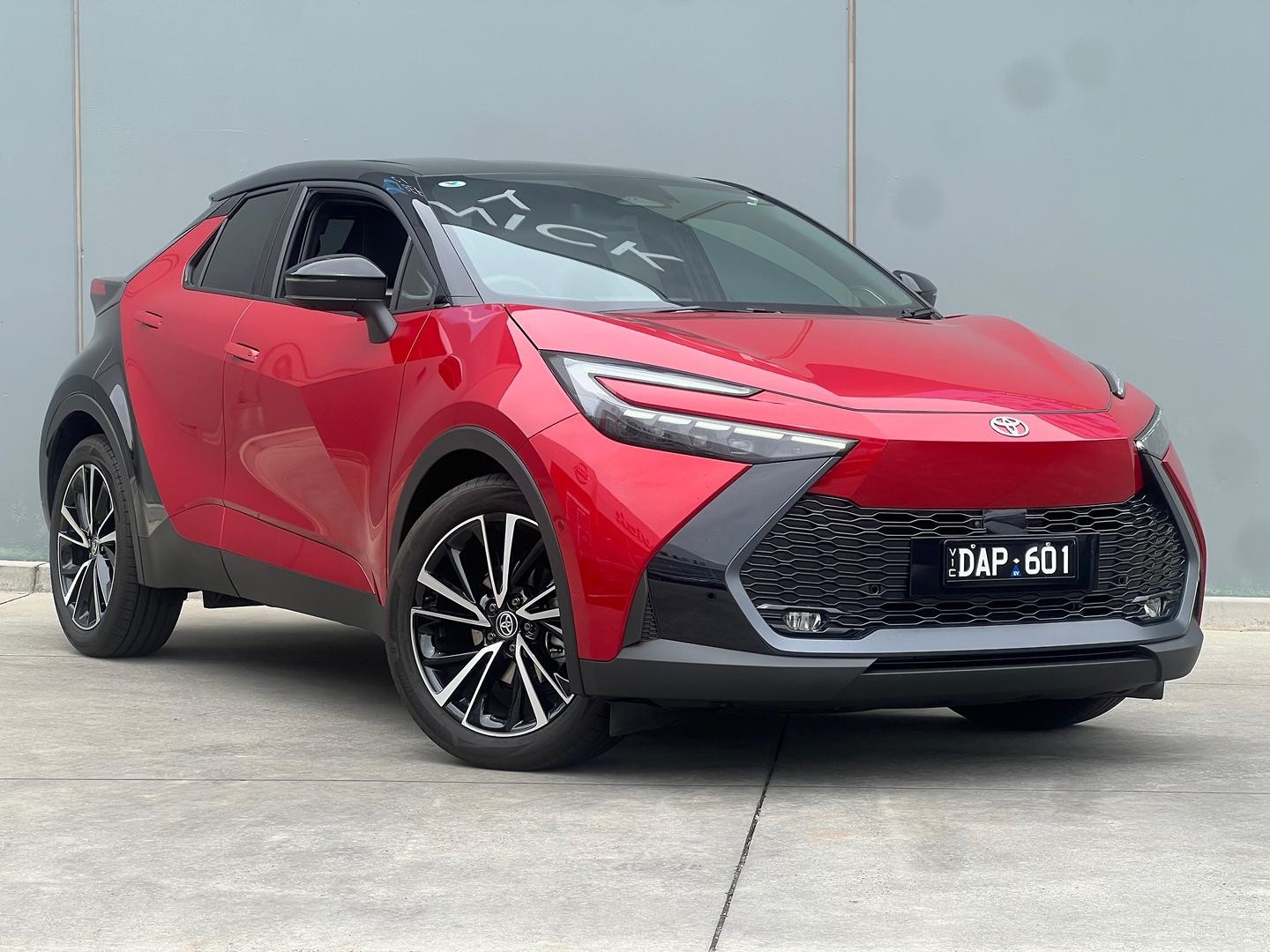 Toyota C-hr image 1