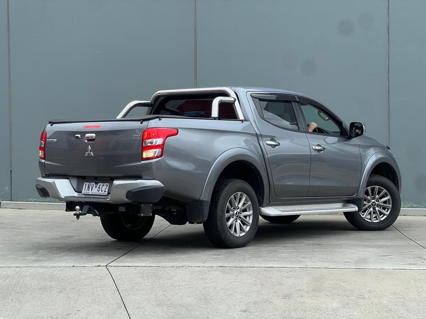 Mitsubishi Triton image 2