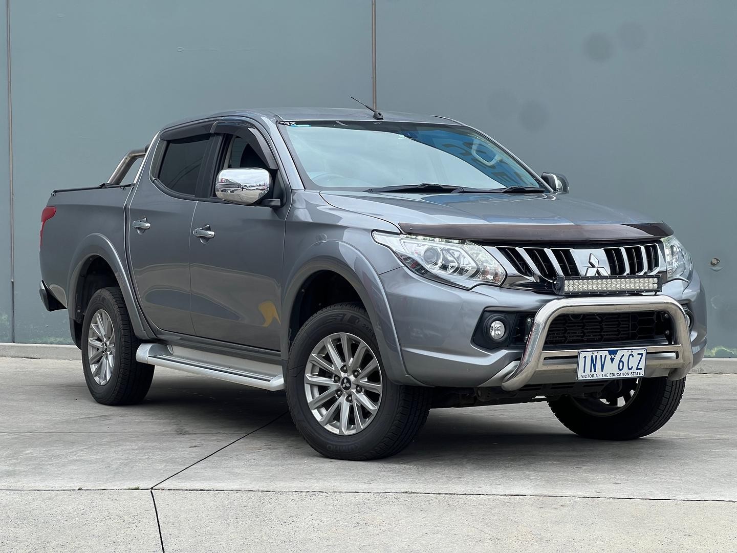 Mitsubishi Triton image 1